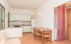 Apartment Stella Con Piscina Comune - Rei100 By Interhome